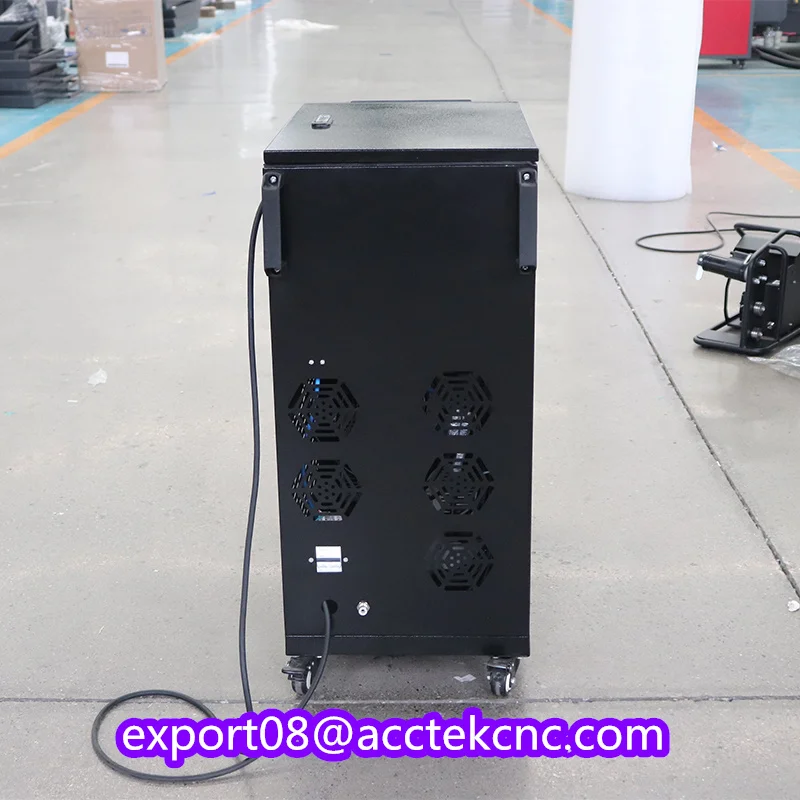 200W New Laser Cleaning Machine Pulse Laser Cleaner Machine for Wood Paint Removal for Sale 4