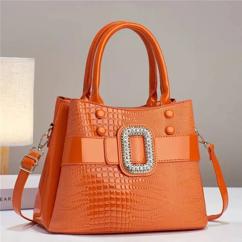 2024 New Simple Crocodile Pattern Fashion Bag Handheld Crossbody Versatile Large Capacity Bag
