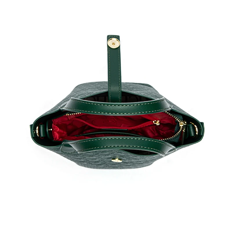 حقائب يد نسائية CH