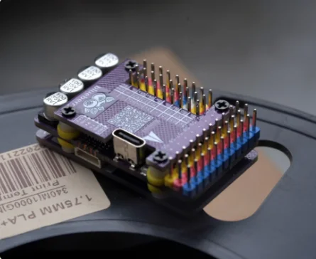 Carte de vol FPV SpeedyBee F405 V3 30x30 avec BEC 9V, 5V et 3.3V