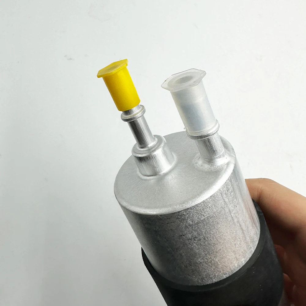 Fuel Filter for B-MW E81 E87 E90 E91 X5 E70 X3 F25 X6 F10 F01 F02 F30 F31 16127233840 16127451424
