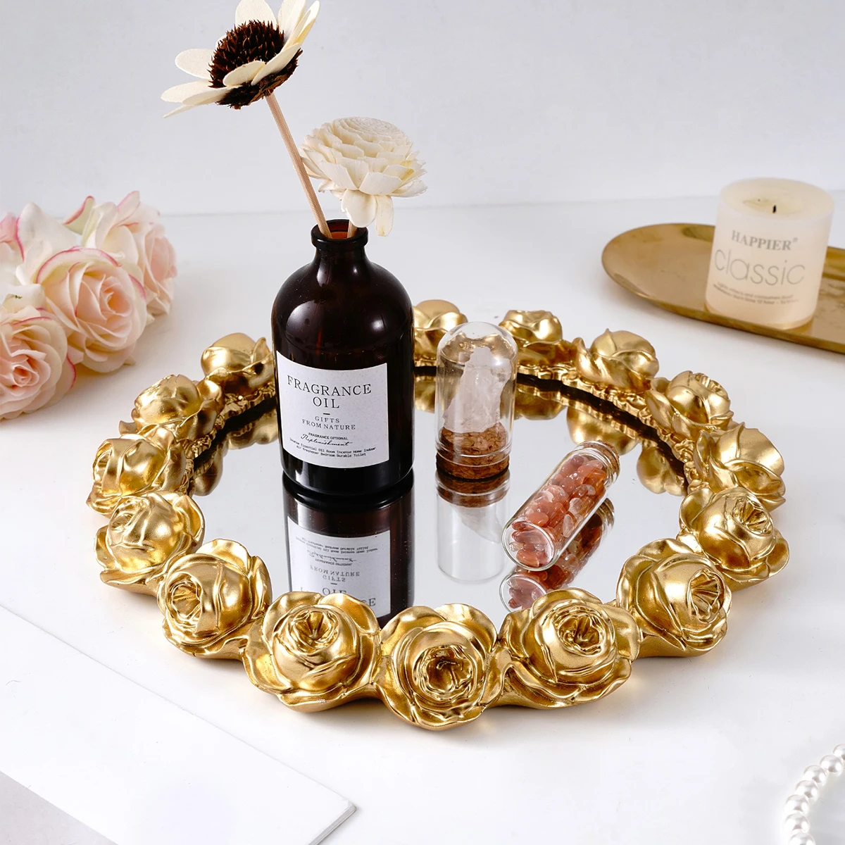 1PC, a simple European rose garron-shaped mirror decorative tray, a resin material hand-painted home decoration handicraft