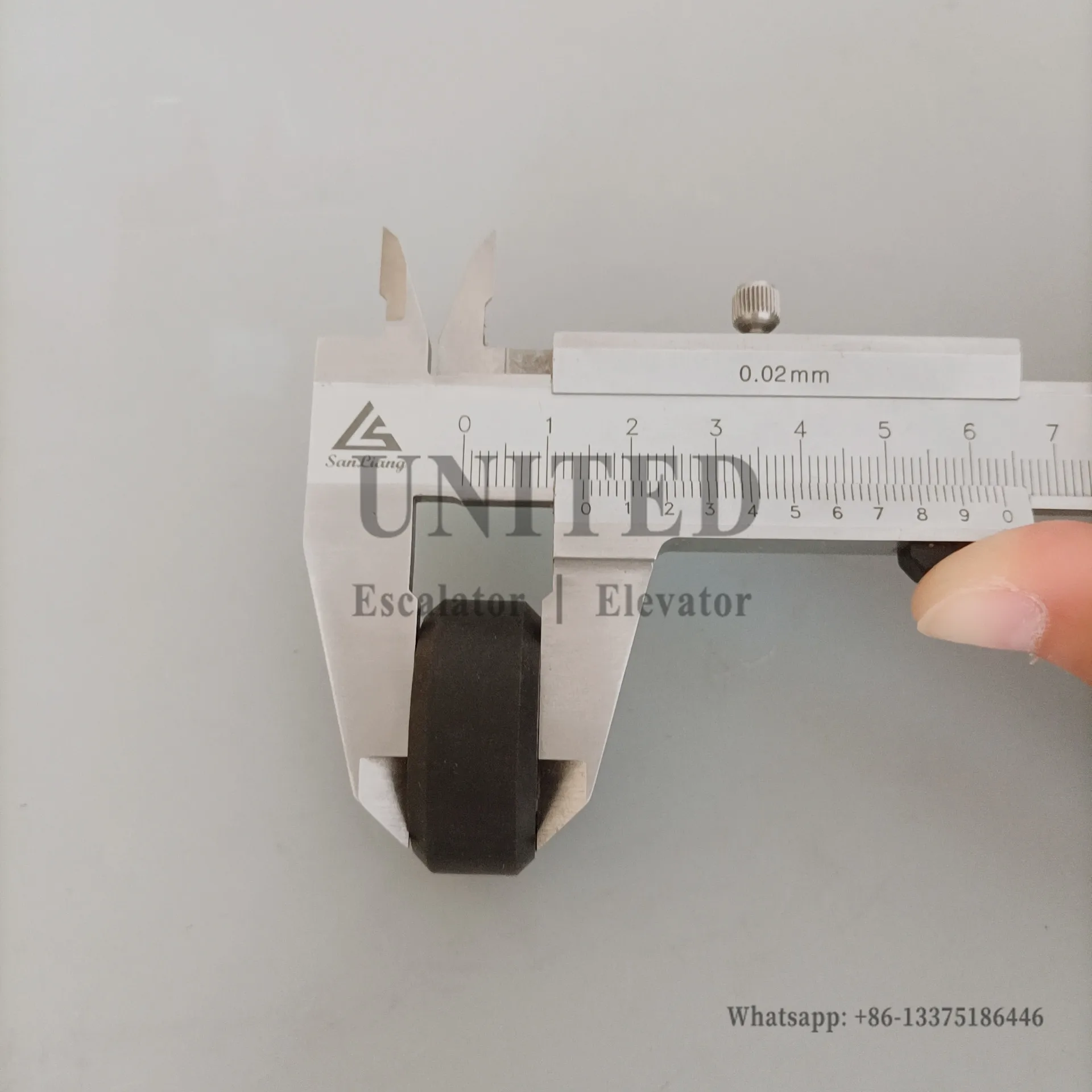 엘리베이터 도어록 롤러 OD32mm W14mm ID8mm, 3215.05.0037, 32*14*8mm