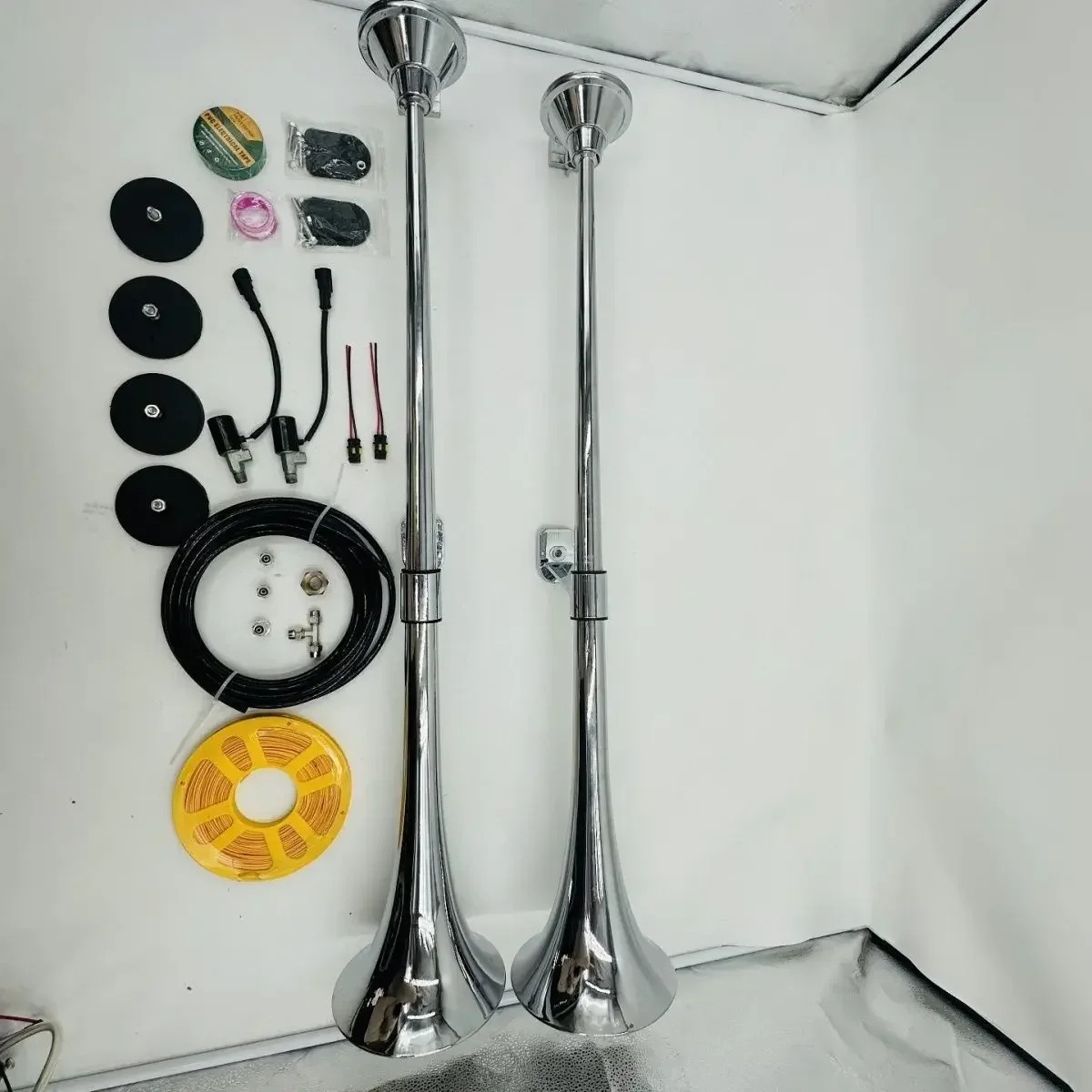내구성이 뛰어난 대형 트럭용 고음/저음 가스 경적 12V/24V 호루라기 증기선 기차 소리 1미터 길이 에어혼 큰 소리