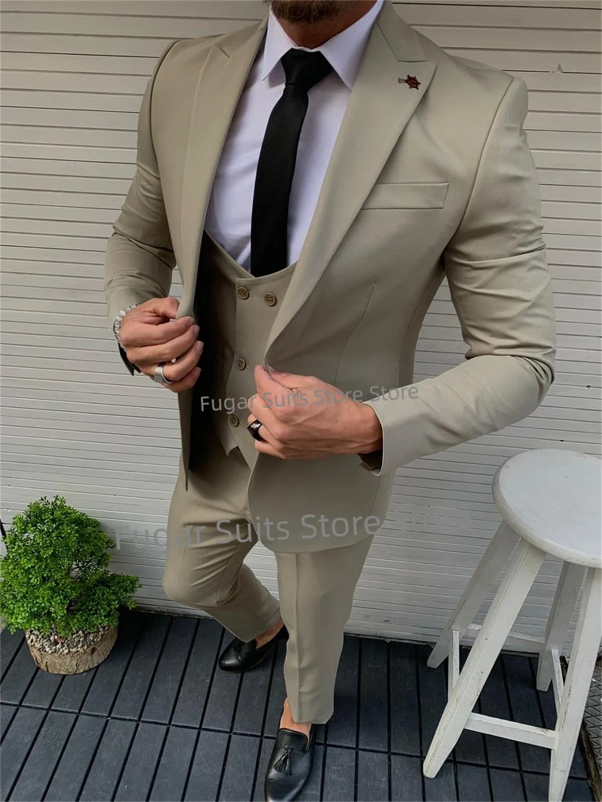 

Classic Brown Wedding Suit For Men Slim Fit Peak Lapel Groom Formal Tuxedos 3 Pieces Sets Business Male Blazer Costume Homme