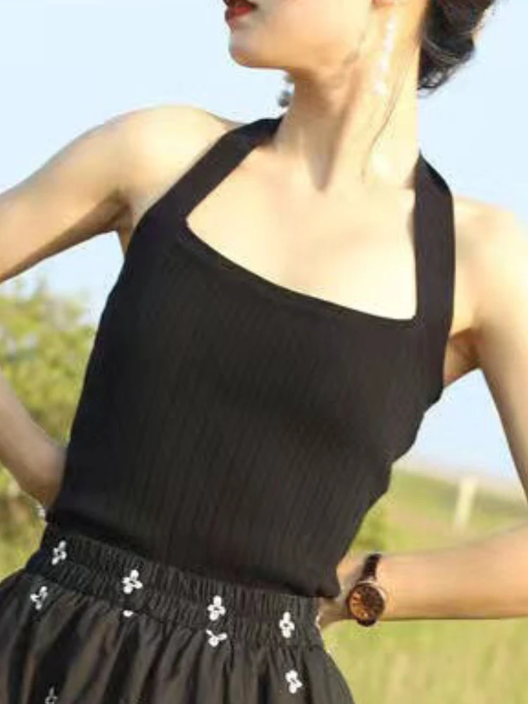 بلوزة قصيرة بورجوندي فاخرة