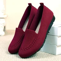 Women's Solid Color Knit Loafers Lightweight Anti Slip Flat Shoes for Casual Wear - Image 2