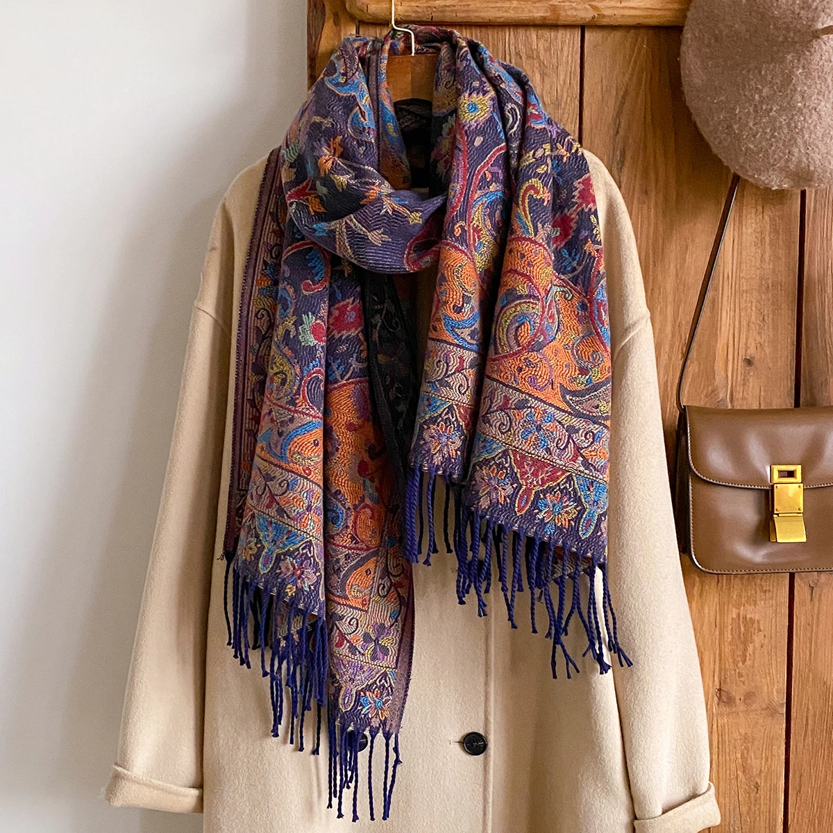 2025 New Fashion Winter Warm Thick Cashmere Luxury Brand Jacquard Scarf Women National Style Long Tassel Paisley Shawl Bufanda