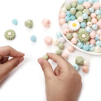 70Pcs Silicone Baby Teething Bead Set Daisy Hexagonal Shape Beads Food Grade for Newborn Diy Pacifier Chain Necklace Accessories 2