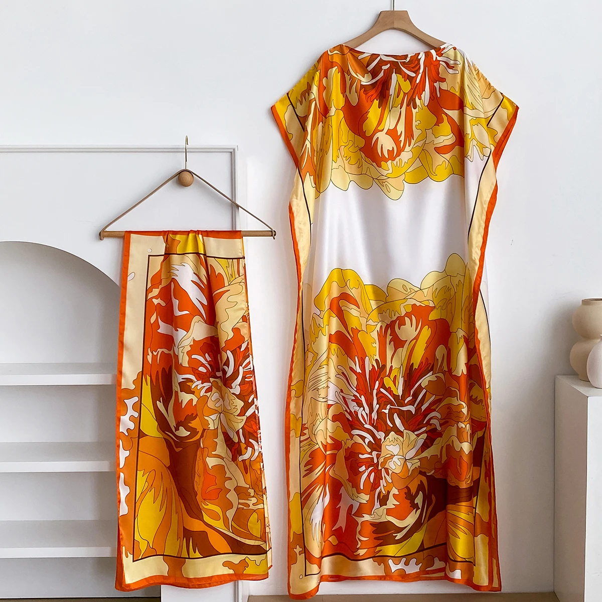 New 2025 Dubai Abaya For Women Summer Short Sleeve Cotton Dress Gold Stamping Loose Lady Maxi Islam African Dress With Big Scarf