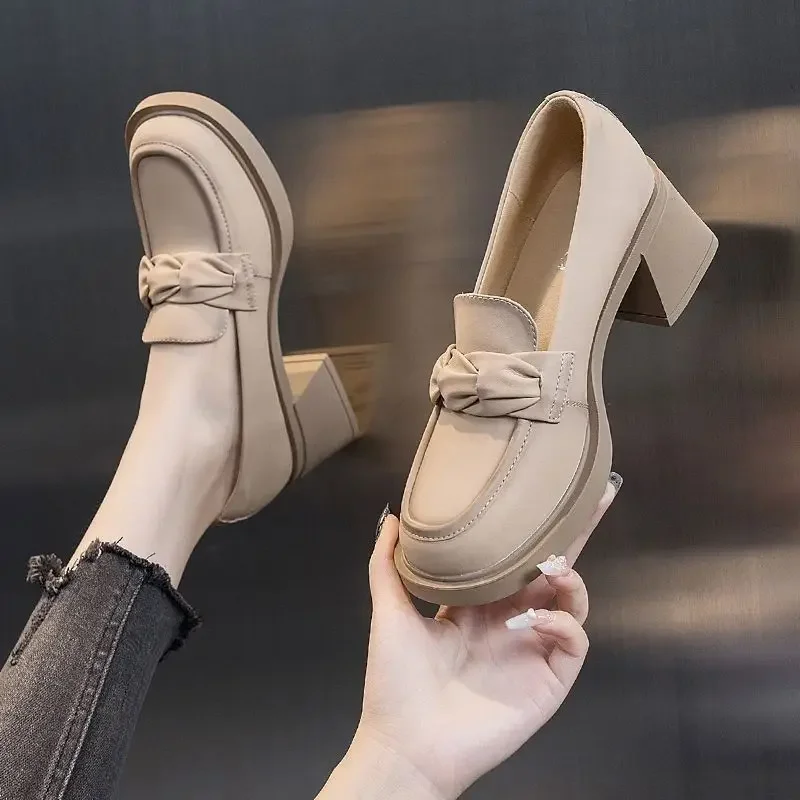 

Осенние женские элегантные лоферы, лаконичные офисные женские туфли на высоком массивном каблуке, свадебные лоферы, дизайнерская обувь, туфли-лодочки