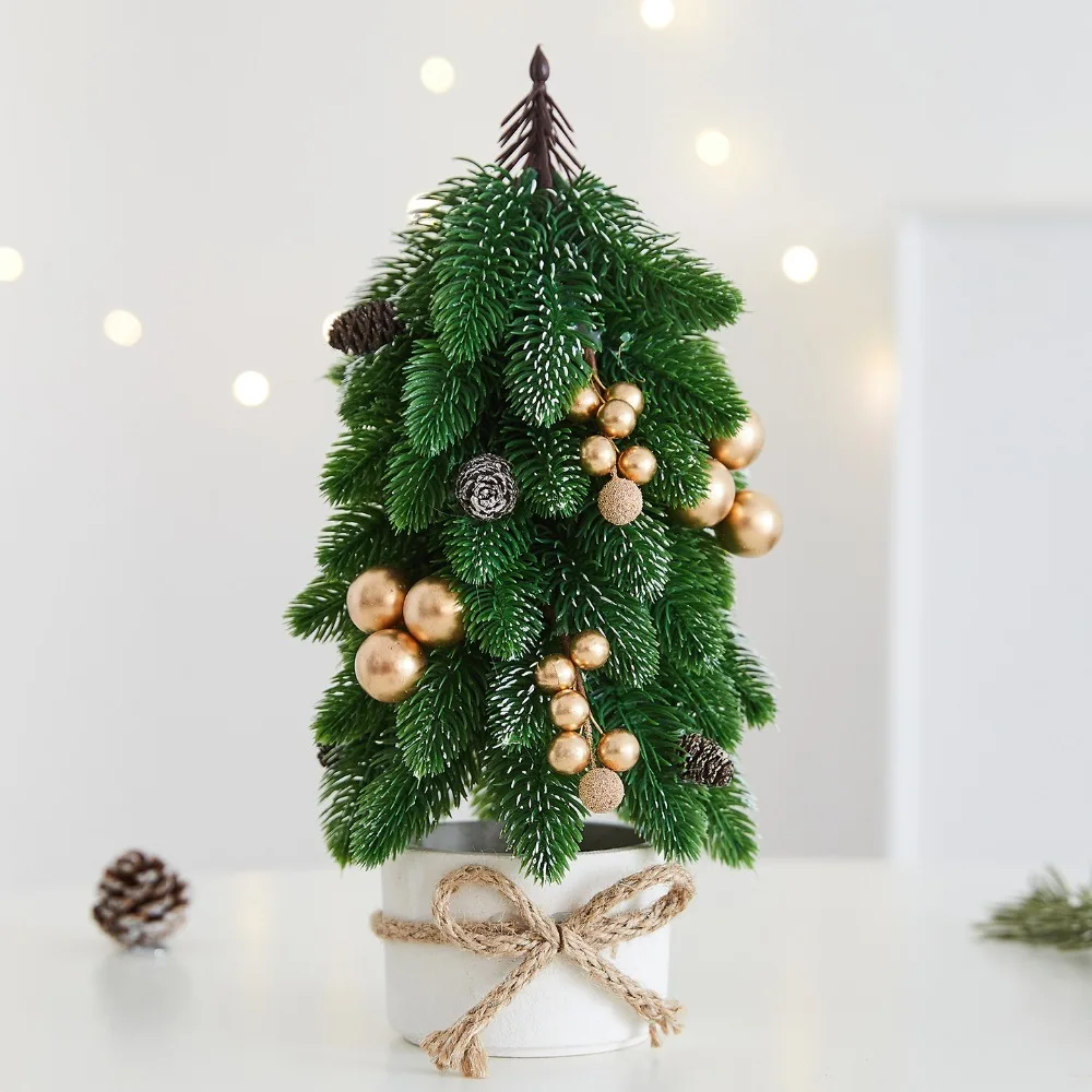 Description Picture 3 of itemArtificial Desktop Christmas Tree Decorative Mini Christmas Tree Ornament with Berries Simulation Christmas Tree Potted Plants