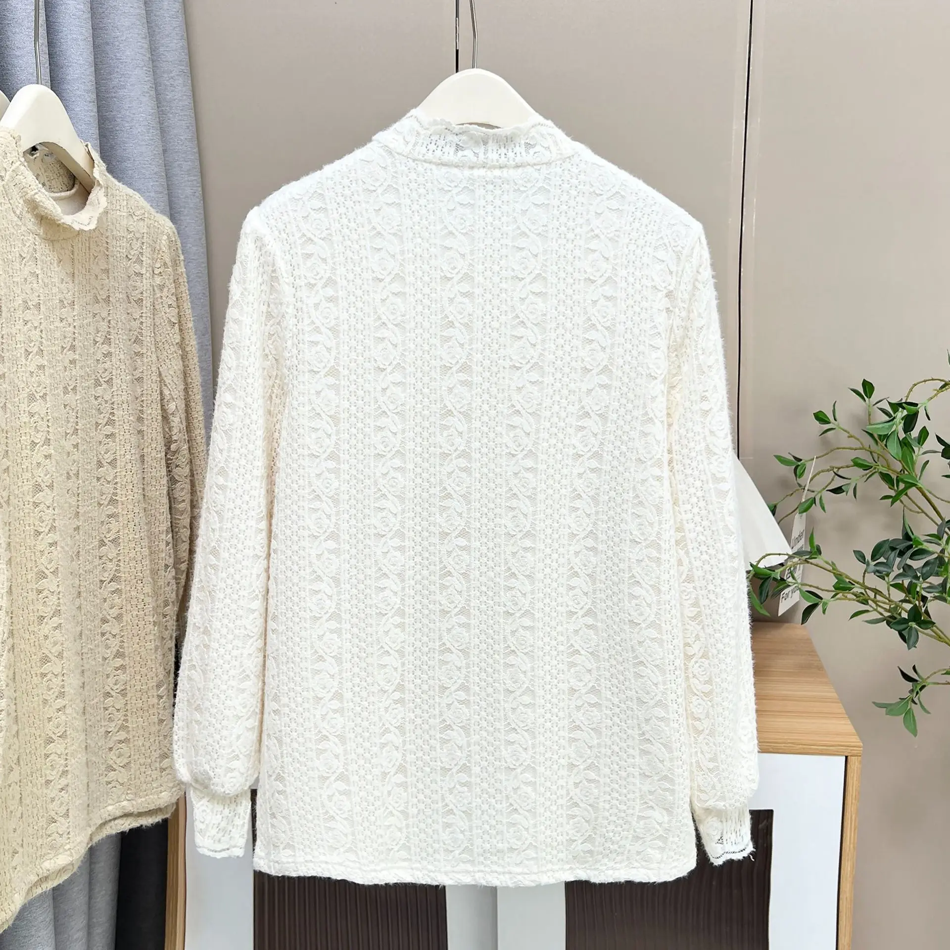 XXXXL Fashion Plus Size Women's T-Shirt New Retro Fleece And Warm Lace Long Sleeved Base Tops For The 2025 autumn/winter 2522