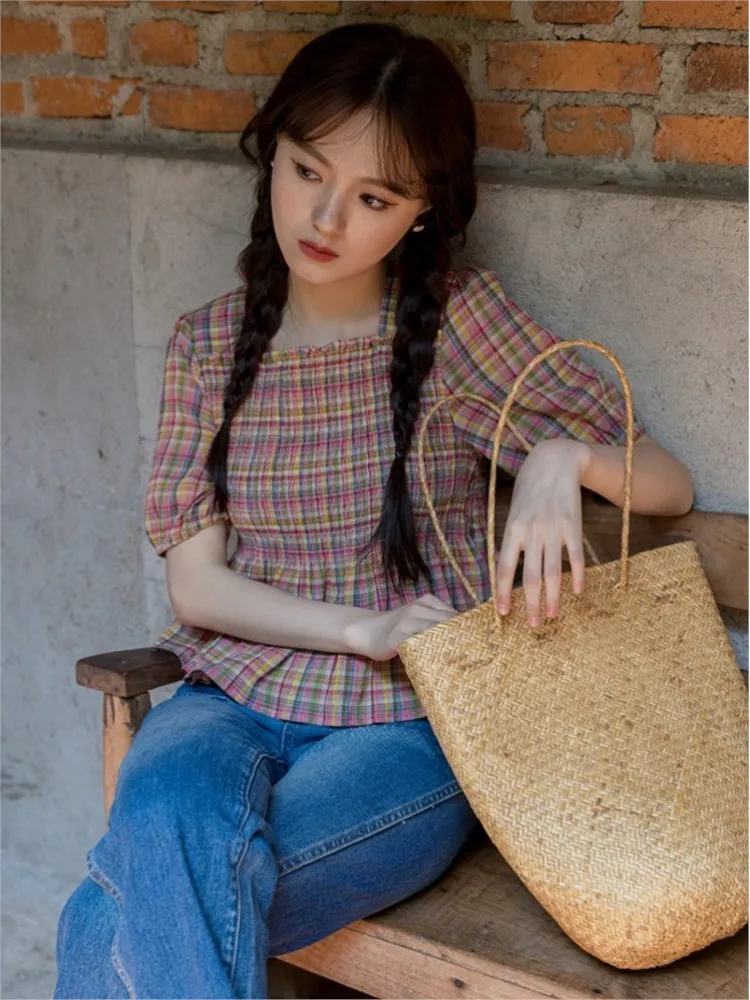 

2023 New Women Vintage Rainbow Plaid Mid Sleeve Top Harajuku Square Neck Frenum Fashion Casual Elegant Thin Summer Tee Shirt