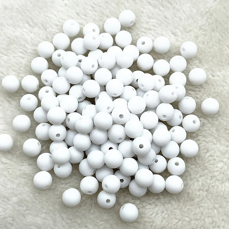500 Pezzi Charm Rotondi Opachi In Plastica E Acrilico 9x6mm - Bianco E Rosso, Foro 4mm - Ideali Per Bracciali, Elastici Per Capelli, Bigiotteria Fai Da Te
