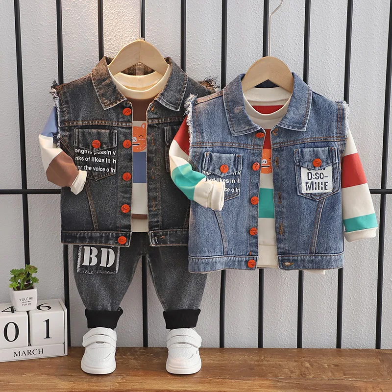 Baby children's suit autumn new cartoon hanging bag round neck T-shirt soft denim three-piece boys' and girls' leisure suit newborn baby clothing set