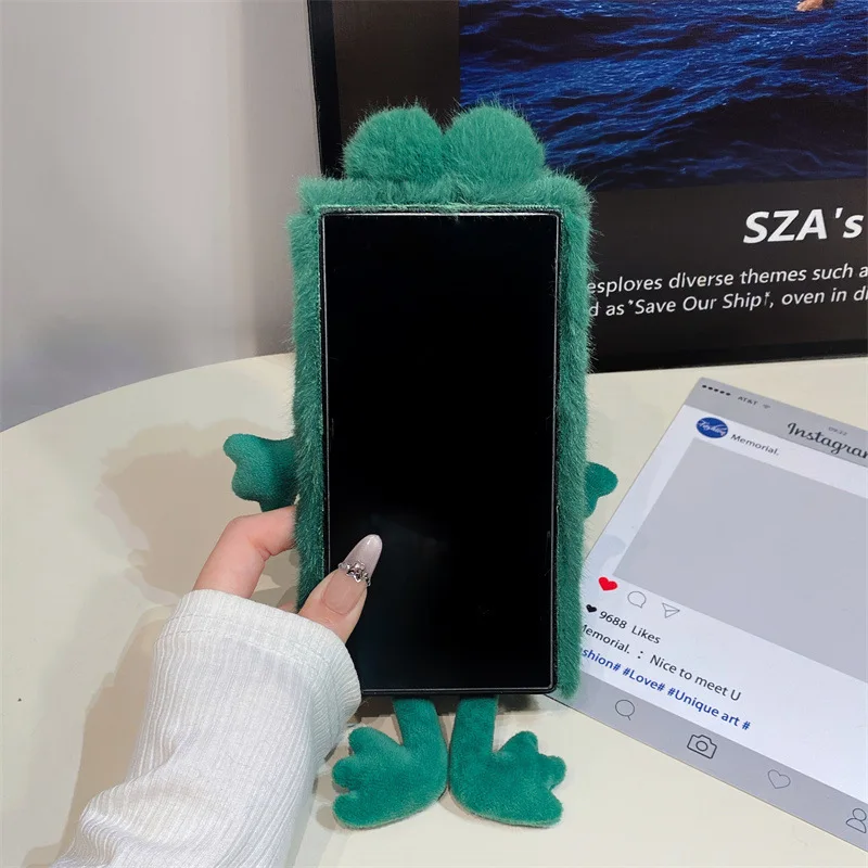 Fluffy 3D Cartoon Frog Eyes Plush Phone Case - Shockproof Protective Cover