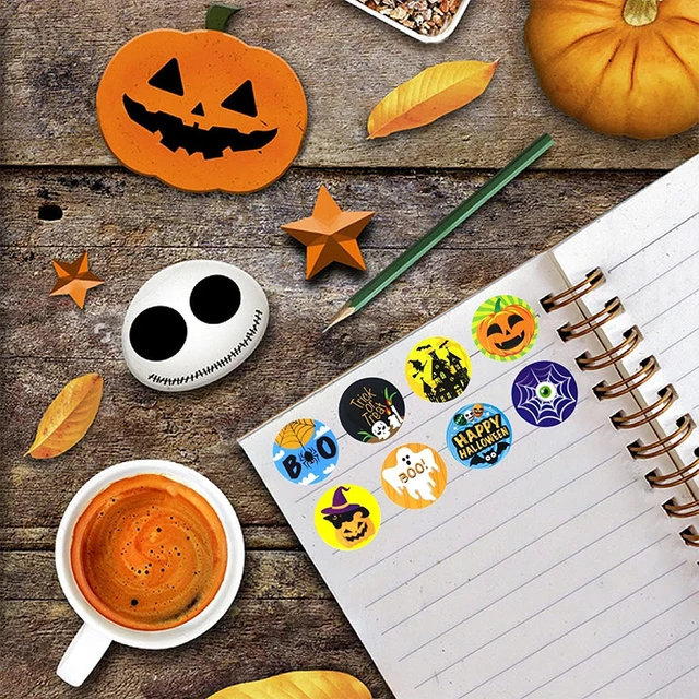 500Pcs Halloween Stickers Roll – 8 Pumpkin Ghost Designs For Party Decor