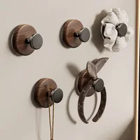 1/4 PC ห้องน้ํา Robe Coat ผ้าเช็ดตัวดูดถ้วย Hook กันน้ําเสื้อผ้าแขวนกระเป๋า Sucker Hook ประตูตู้เสื้อผ้าตู้ลิ้นชักจับ 1