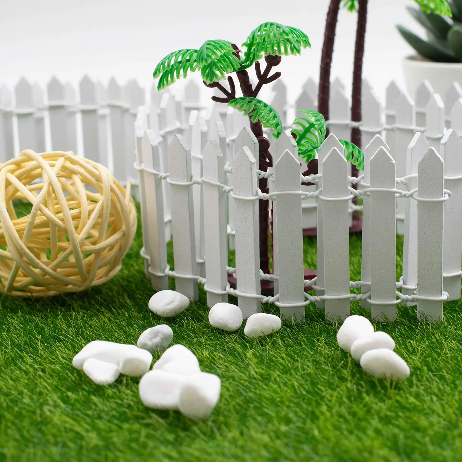 1pcs Mini Wooden Fence for Fairy Gardens and Flower Pot Embellishments-Durable Home & Garden Decor, Perfect for Christmas