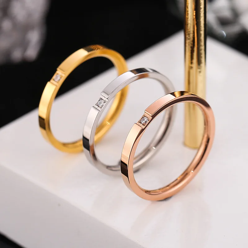 2mm Simple Titanium Steel Couple Rings Womens Wedding Band with Single Rhinestone US Size 4 5 6 7 8 9 10 couple rings