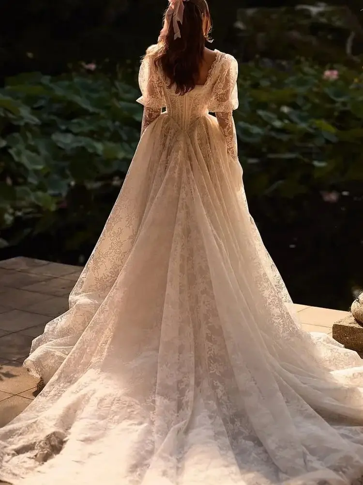 Elegant Off Shoulder Lace Appliquins Pleat A-Line Bride Wedding Dresses Bridal Gowns Customized