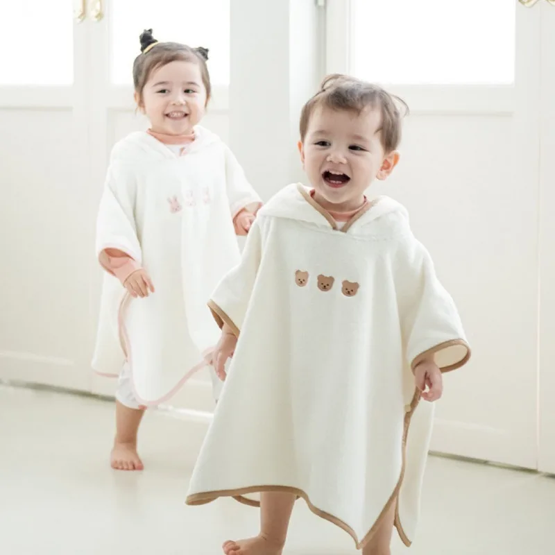 Children's Towel Cloak Cotton Absorbent Bathrobe Cute Cartoon Home Beach Bath Towel 60x85cm