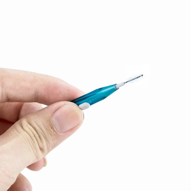 Рисунок 6 - зубные щётки для чистки полости