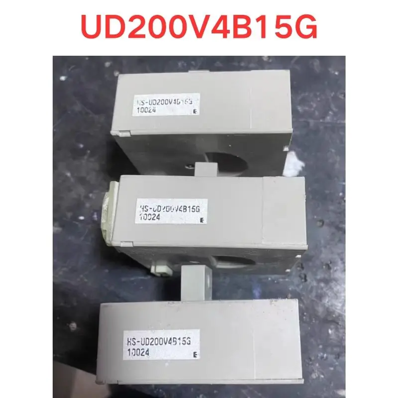 

Б/у Частотный преобразователь UD200V4B15G, трансформатор тока, проверка работоспособности