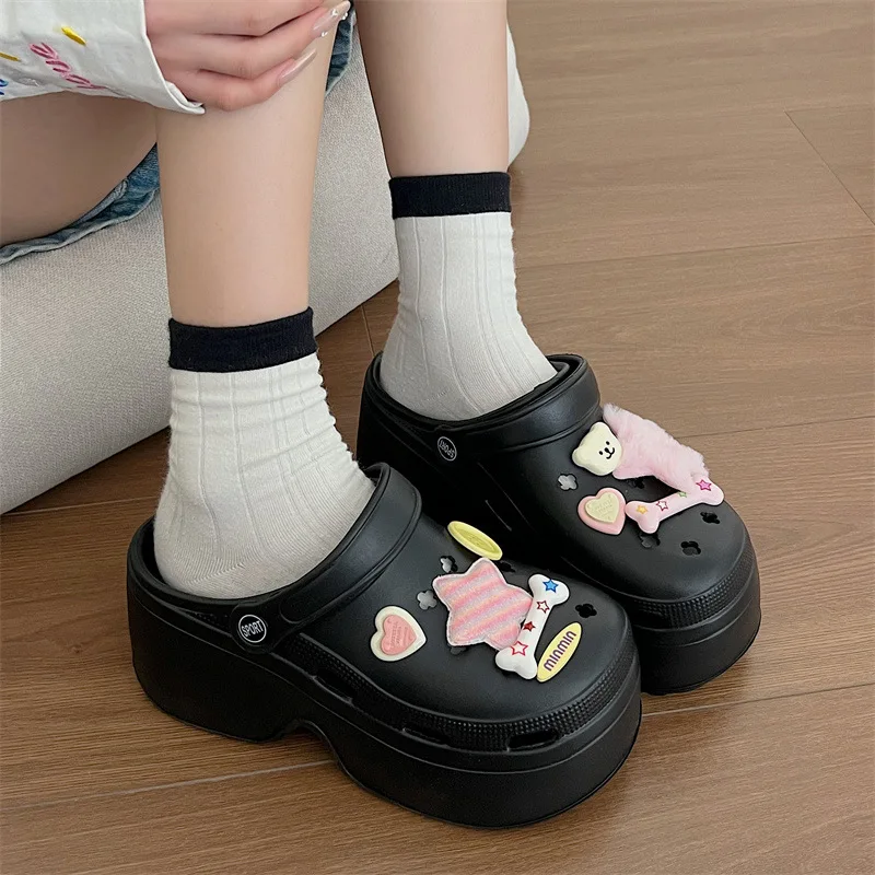 

Милые Мультяшные аксессуары «сделай сам», женская обувь с дырками, летние модные сандалии на платформе, Уличная обувь из ЭВА для сада, пляжные тапочки