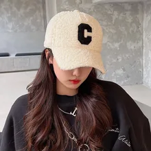 Casquette de Baseball avec broderie en fourrure d'agneau pour femmes, chapeau chaud de marque Tide avec lettre C, nouvelle collection automne hiver 
