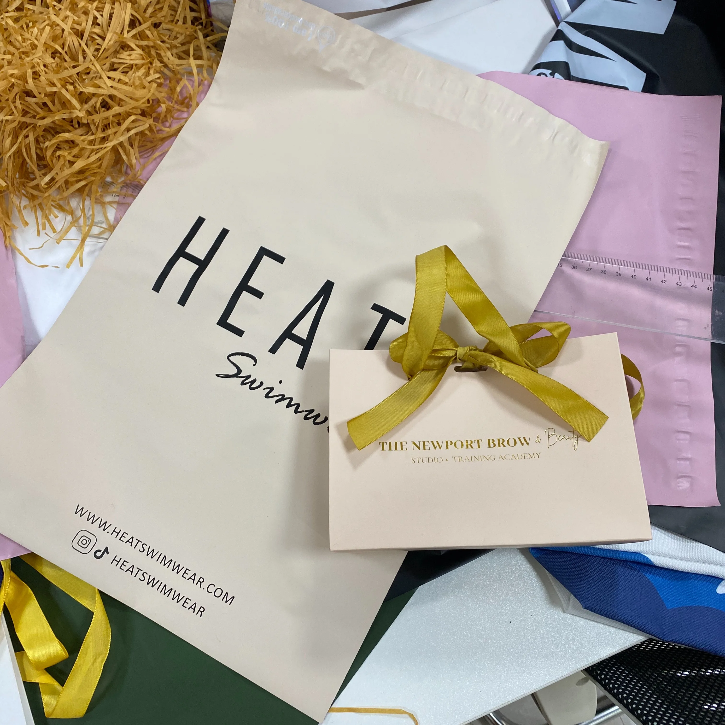 Poly Mailer for Garment Packaging, Custom Printed, Plastic T Shirt