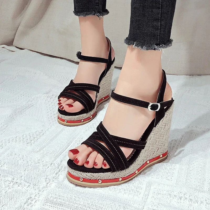 

Women Wedges Sandal 2023 Summer New Arrival Female Platform Gladiator Bohemia Ankle Strap Peep Toe Flock Dress Shoes Size 34~50