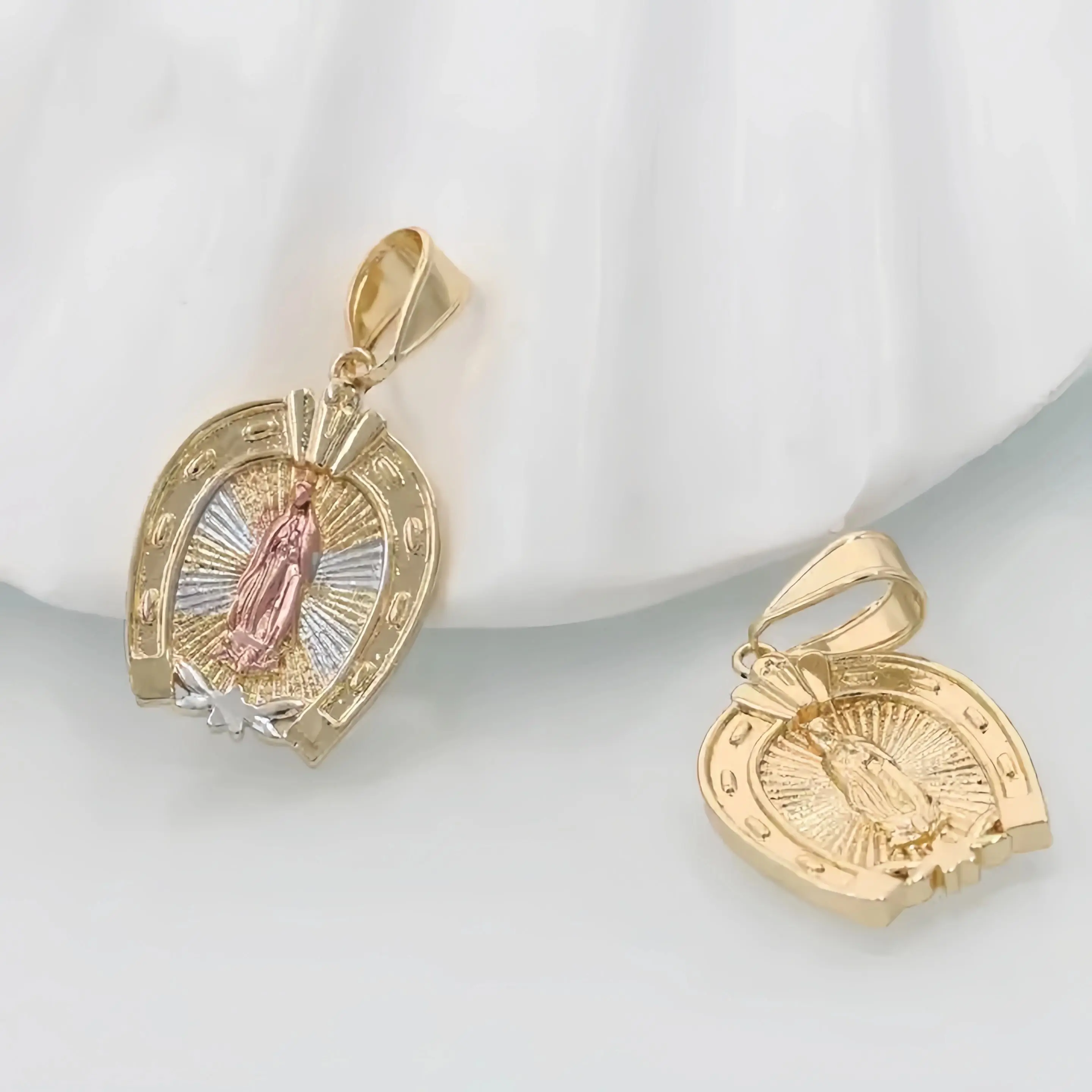  м Ÿ  18k ݵ 3  縯 ,   ູ,  Ʈ  Ƽ