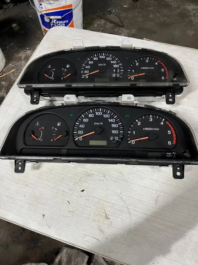 

Оригинальная б/у демонтажная приборная панель 24810 P2700 24810 Y3700 для NISSAN Paladin D22 2,5 3,2