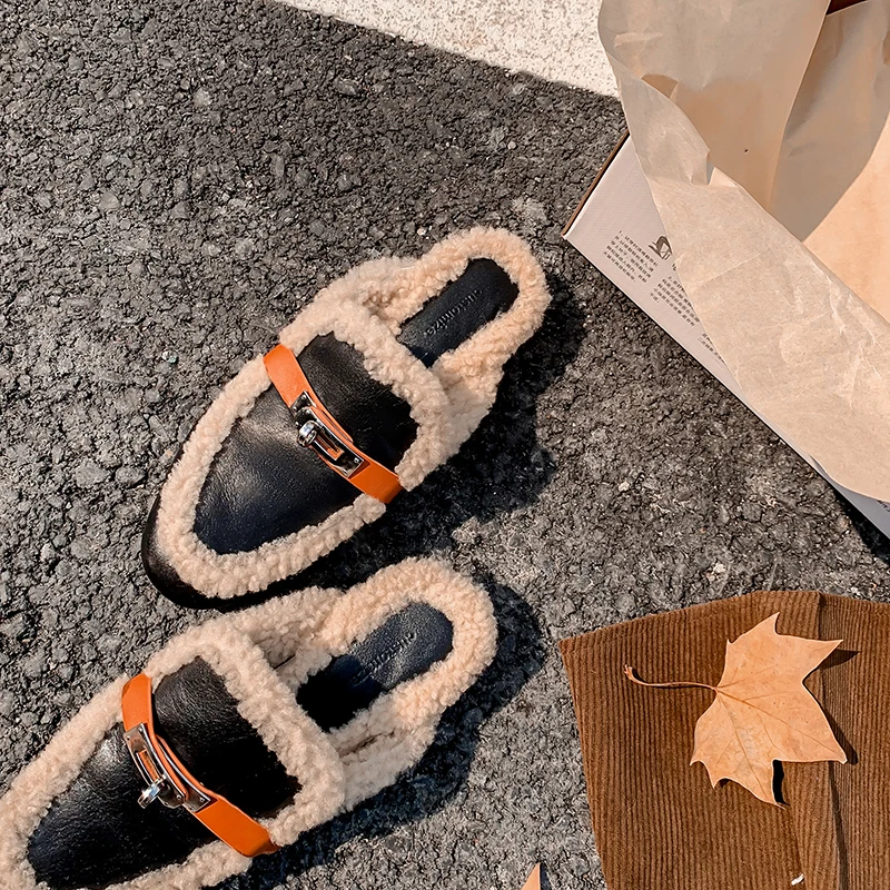 

Brand Design Women Mules Slip On Winter Shoes Warm Fur Silver Buckle Luxury Mullers Women Fur Shoes Cow Leather Slippers