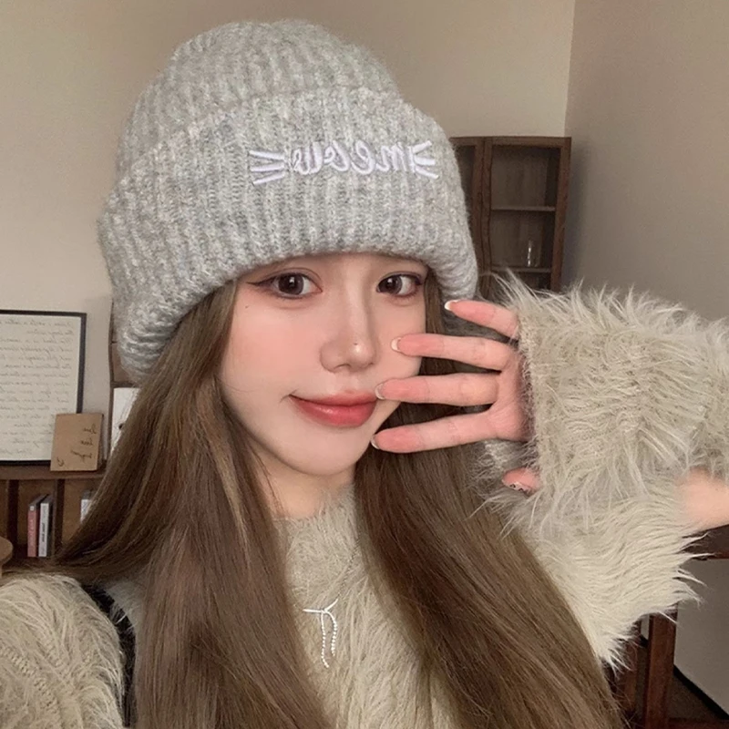 1Pieces Autumn And Winter Pile Hat Fashion Wool Knitted Hat Loose Large Head Circumference Show Face Mountaineering Hat