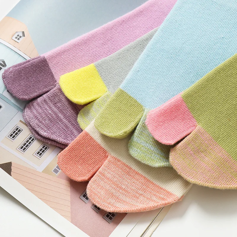 

5 Pairs Women‘s Tabi Socks Two Fingers Harajuku Fashion Patchwork Colorful Cotton Socks Japanese Kimono Flip Flop Sandal Sock