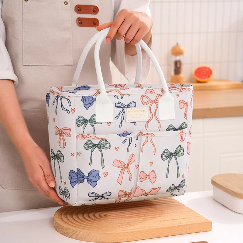 Chic Insulated Lunch Tote with Bow Design – Stylish, Waterproof Cooler Bag