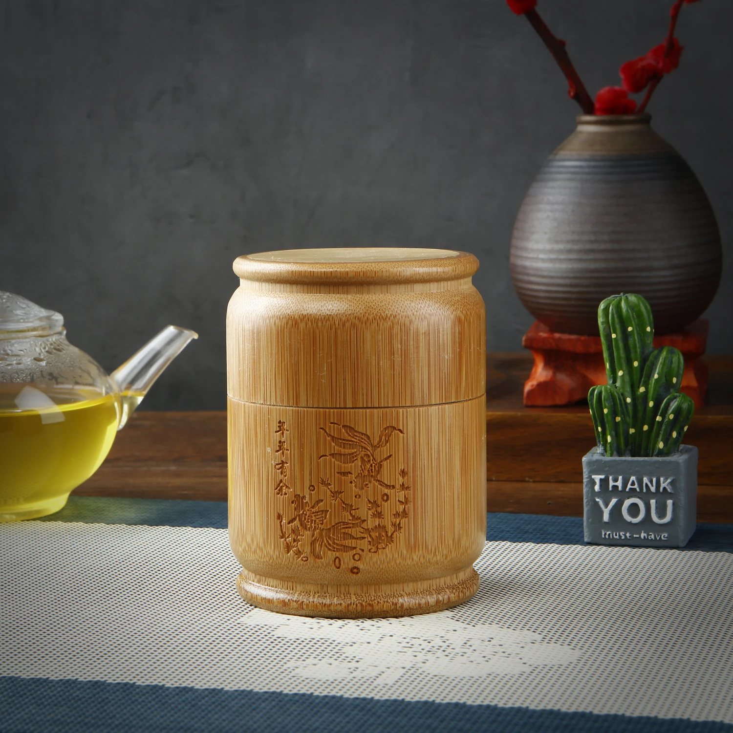 Tea Canister Handmade Bamboo Tea Storage Box Carved Tea Canister Lid Seal Kitchen Storage Jars Accessories Spice Box Case Organizer