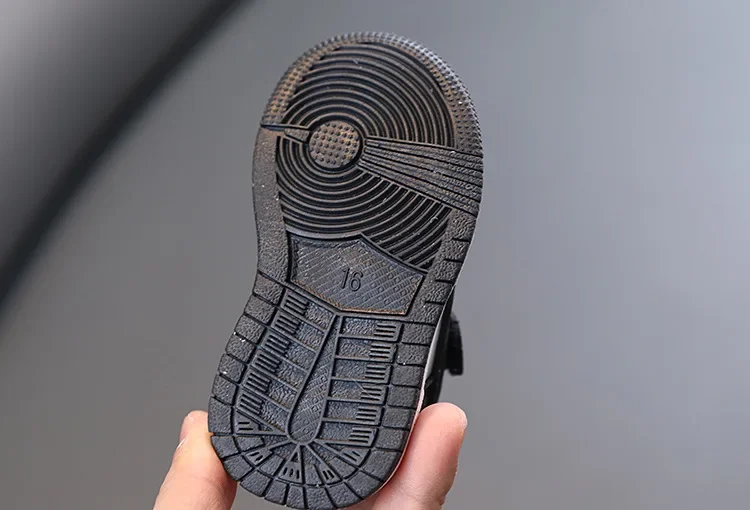 Childrens Sneakers - Soft-soled Casual Running Shoes for Boys  Girls