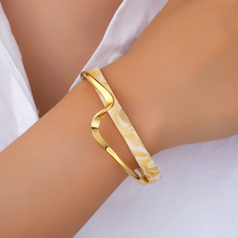 Luxury Fashion Simple White Shellfish Board Bend Metal Geometric Overlap Opening Bangle Bracelet Women Jewelery Pulseras Mujer 6