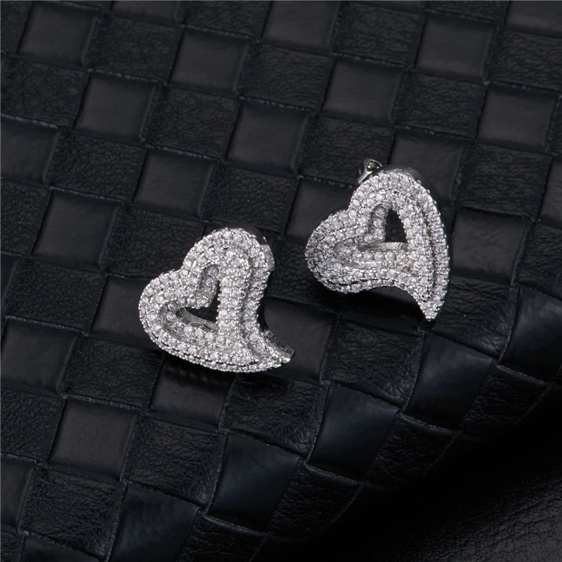 健康アクセサリー CHII Hip Micro 1Pair Heart Shape Pave Baguette Cubic Zircon Stone