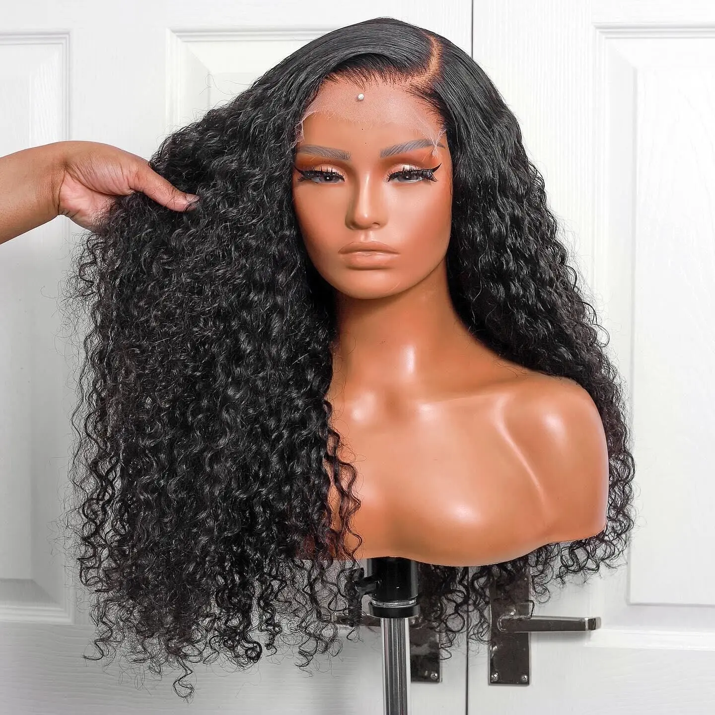 

Natural Black Soft Glueless Preplucked 26Inch Long 180% Density Kinky Curly Deep Lace Front Wig For Women With BabyHair Daily