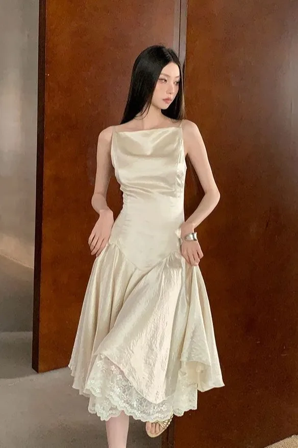 Abito Midi Elegante Francese con Pizzo Champagne, Vestito da Donna Slim Fit con Spalline Sottili in Raso Arricciato per Feste e Appuntamenti - immagine 5