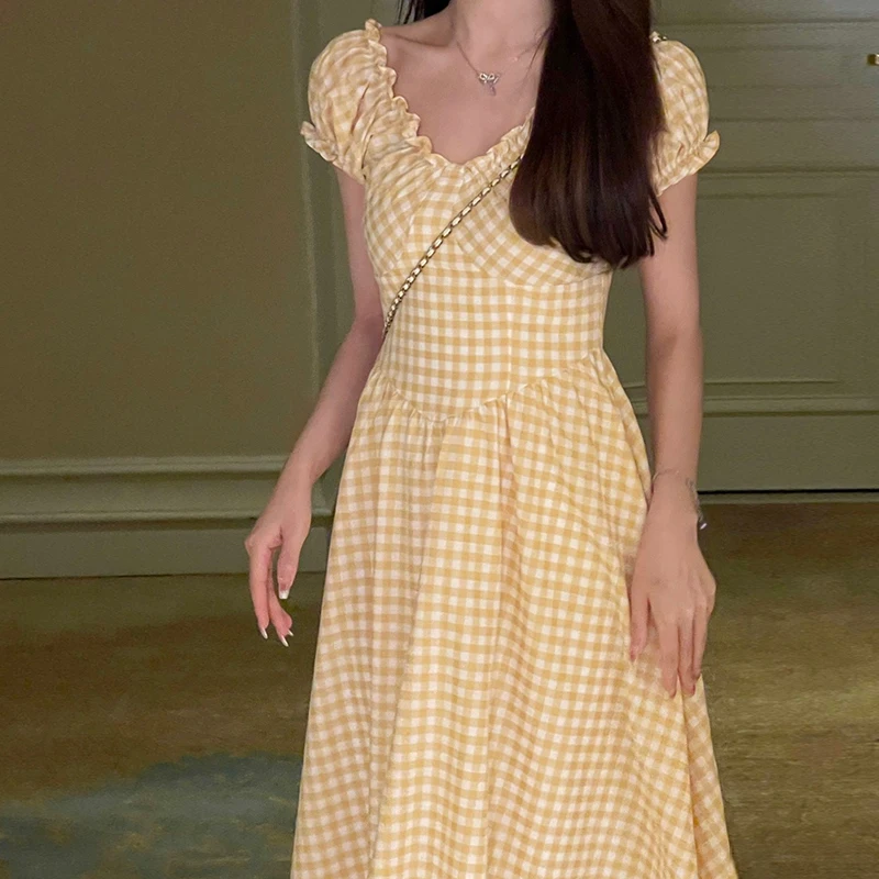 

V-neck Plaid Midi Dress Women Summer Casual Slim Bubble Sleeve Beach Dress 2024 New