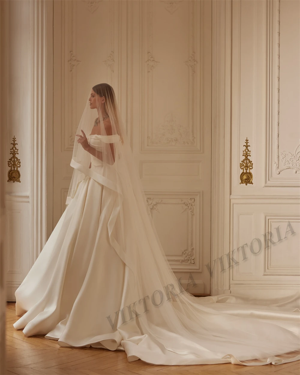VIKTORIA Fashionable Off Shoulder Wedding Dresses for Women Bride Satin Lacing Up Pleat Robe De Mariée Personalized Customized - 2