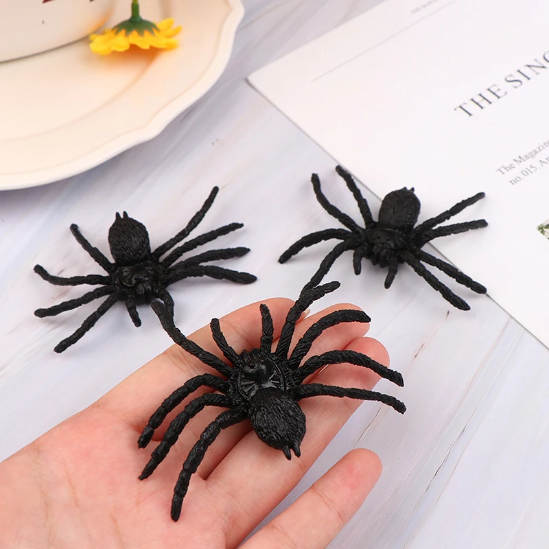 

5Pcs Black Spider Web Novelty Toy Halloween Decorative Spiders Haunted House Prop Prank Trick Toys Plastic Fake Spider