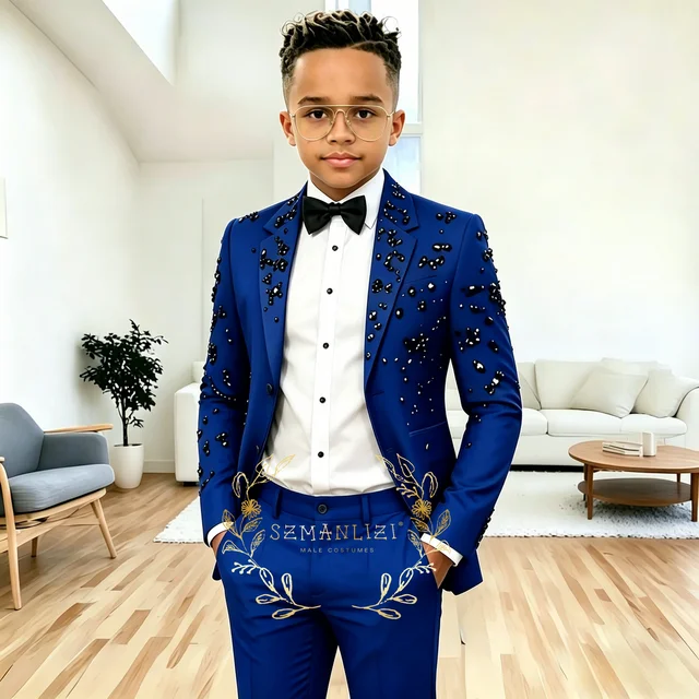 Costume Royal Bleu pour Garçons – Smoking de Soirée, Mariage, Cérémonie – Crystals, Revers Cranté – Ensemble 2 Pièces (Veste et Pantalon) – Tenue Formelle pour Bal de Promo 1