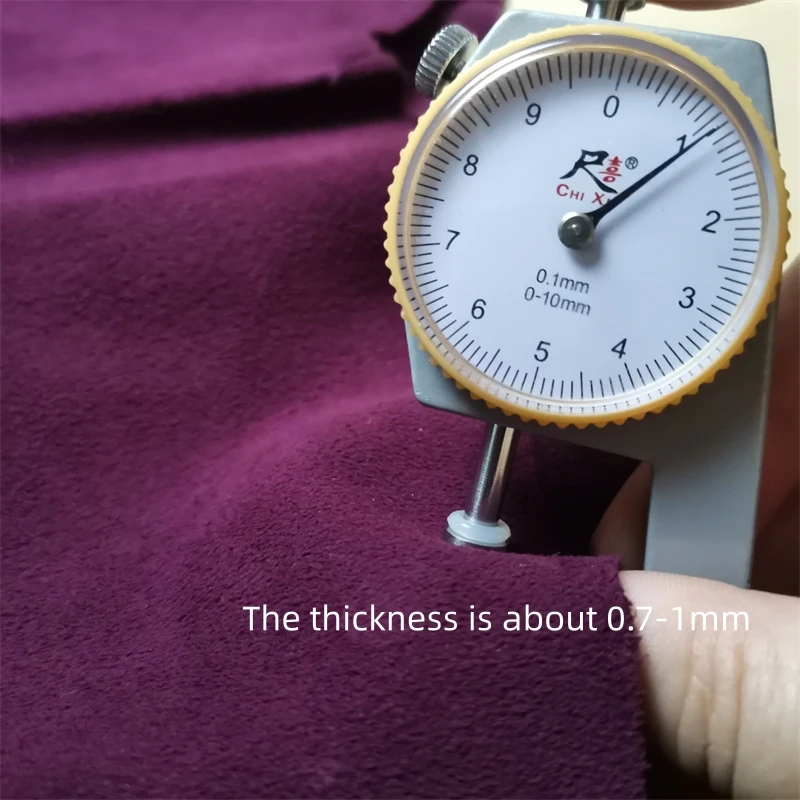 버건디 프로스트 스킨, 0.7mm, 1mm 첫 번째 레이어 가죽. 진짜 가죽 원단. 신발 수제 DIY. 가방 내부. 전체 양가죽